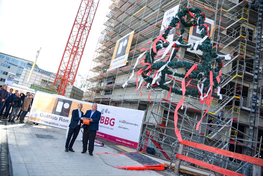 PULSE: Neuer Stadtbaustein in der Böblinger City wächst BBG feiert Richtfest für das neue Areal